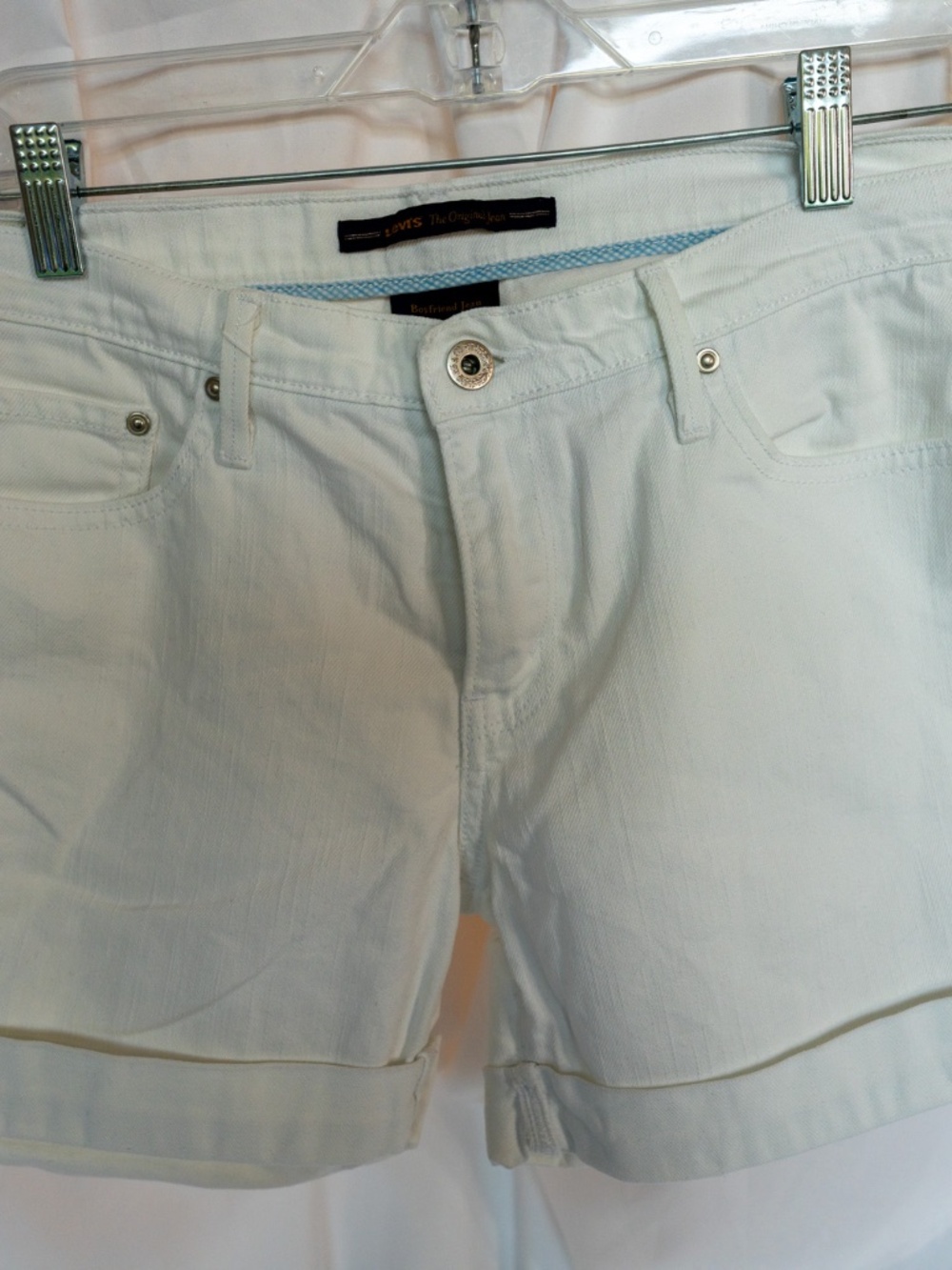 Levi's White Boyfriend Short | Size 8